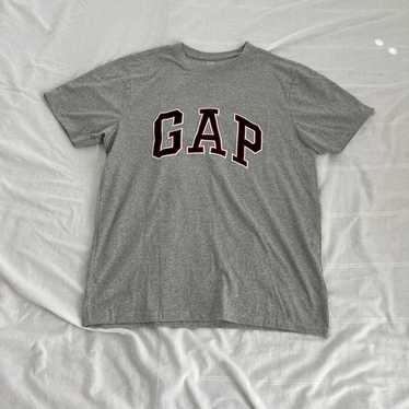 Gap embroidered logo t-shirt
