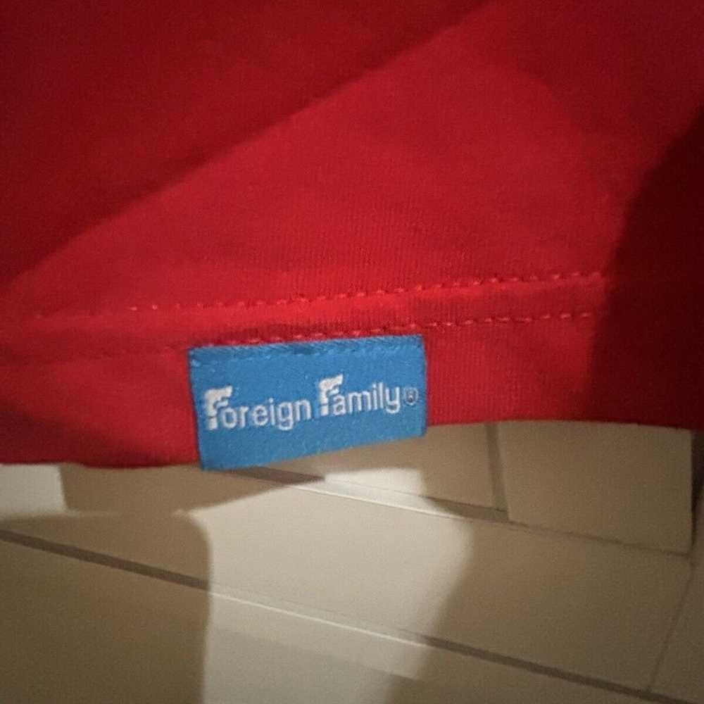 Mens Large RARE Foreign Family Pocket Tee Red NWOT - image 5