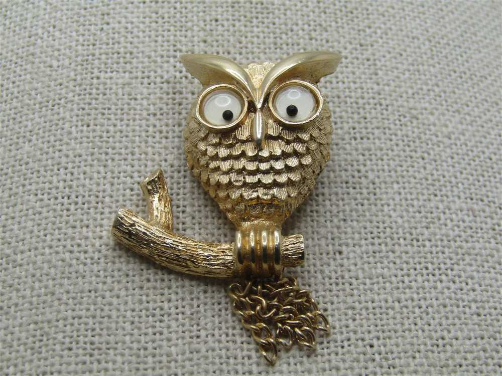 Vintage "Wise Guy" Owl Brooch, on Branch, Avon, 1… - image 1
