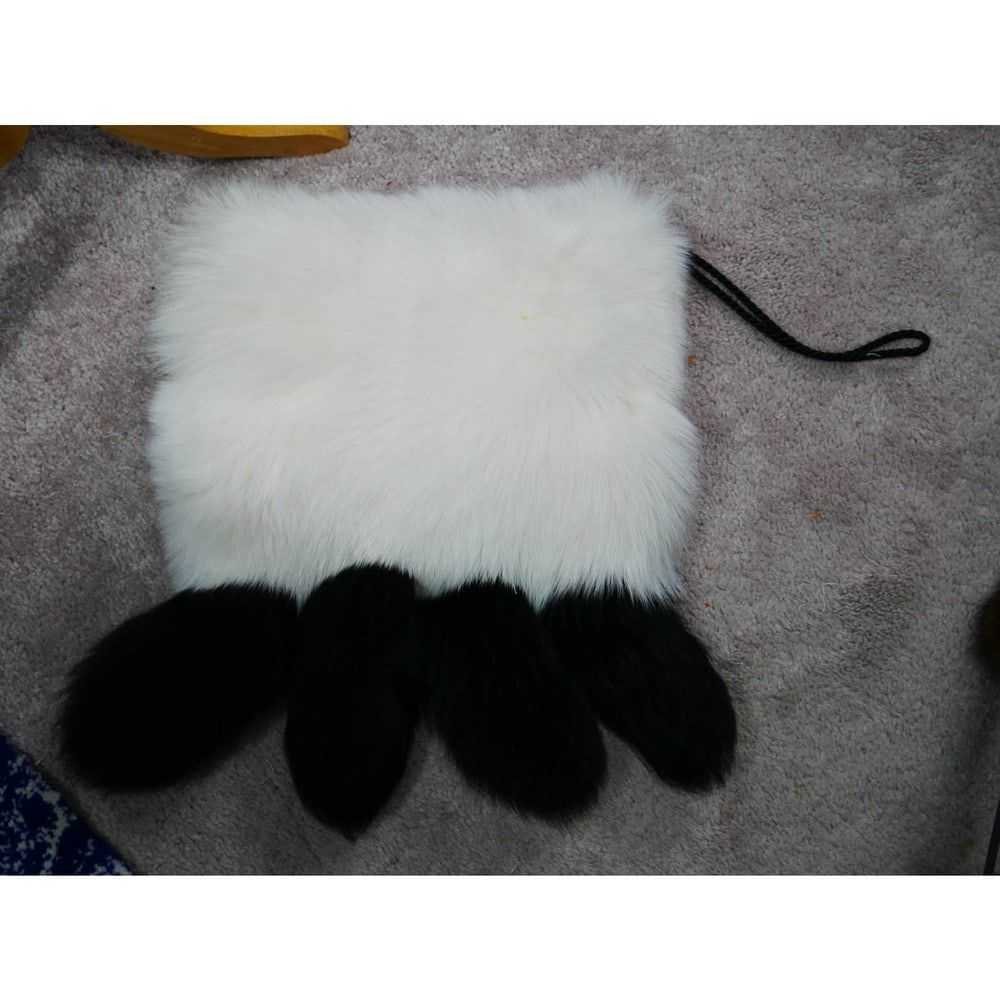 Gorgeous Designer Black & White Fox Fur Muff purs… - image 2