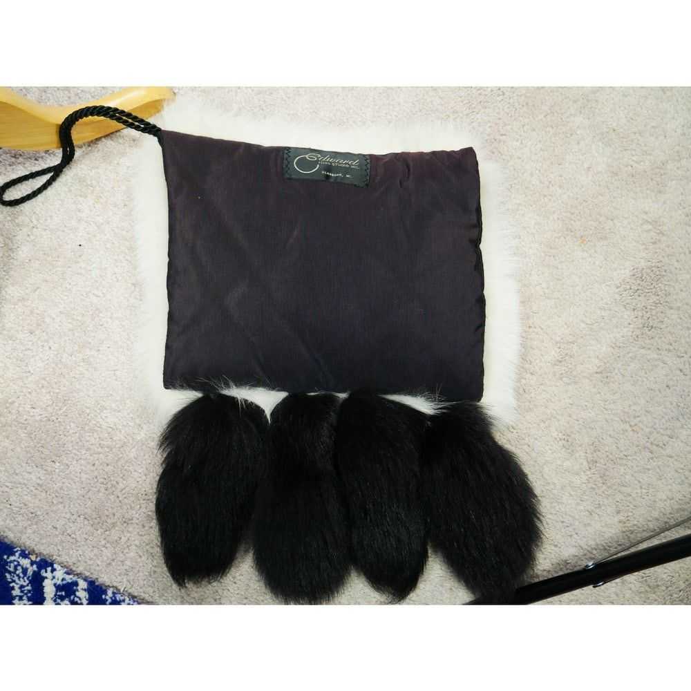 Gorgeous Designer Black & White Fox Fur Muff purs… - image 3