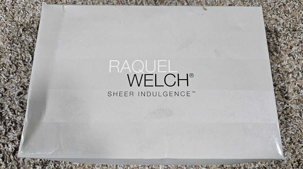 Designer raquel welch hairUwear 100% modacrylic s… - image 4