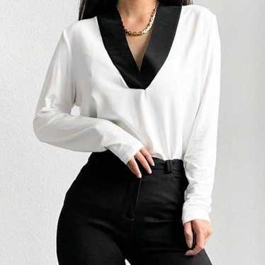 Mango White Black Long Sleeve VNeck Blouse Knit T… - image 1