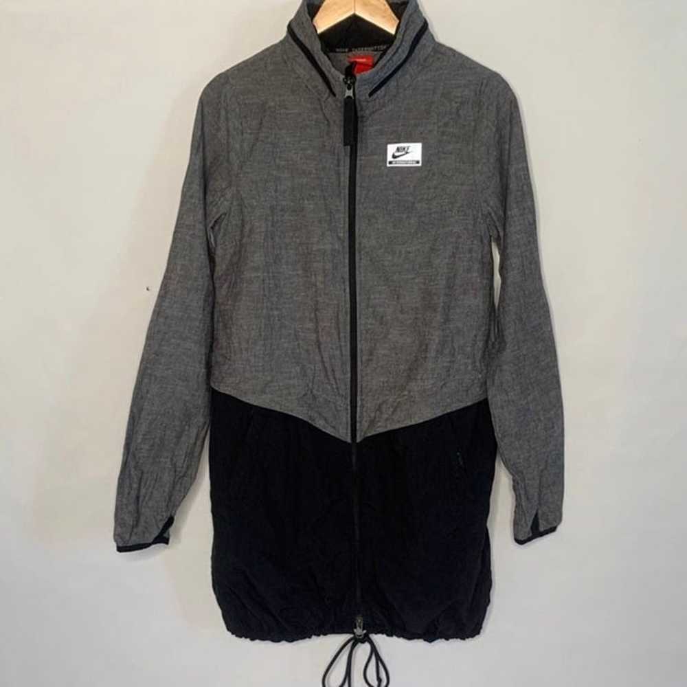 Nike International Zip-Up Windbreaker Jacket Size… - image 4