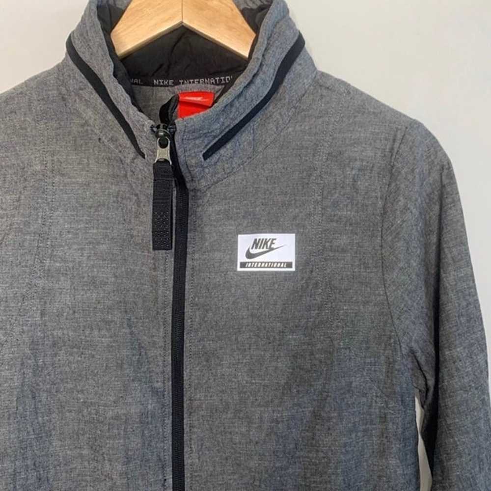 Nike International Zip-Up Windbreaker Jacket Size… - image 5