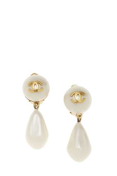Gold & Faux Pearl Dangle Earring