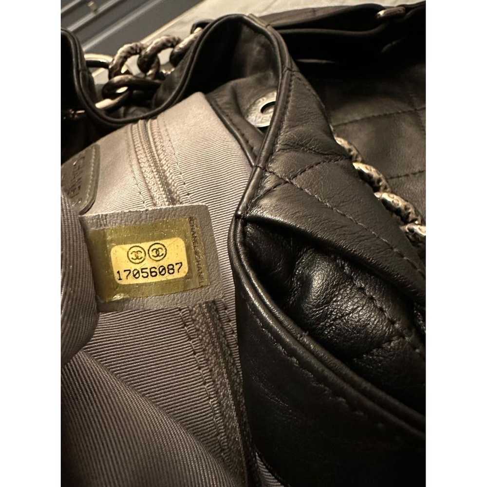 Chanel Coco Curve leather handbag - image 4