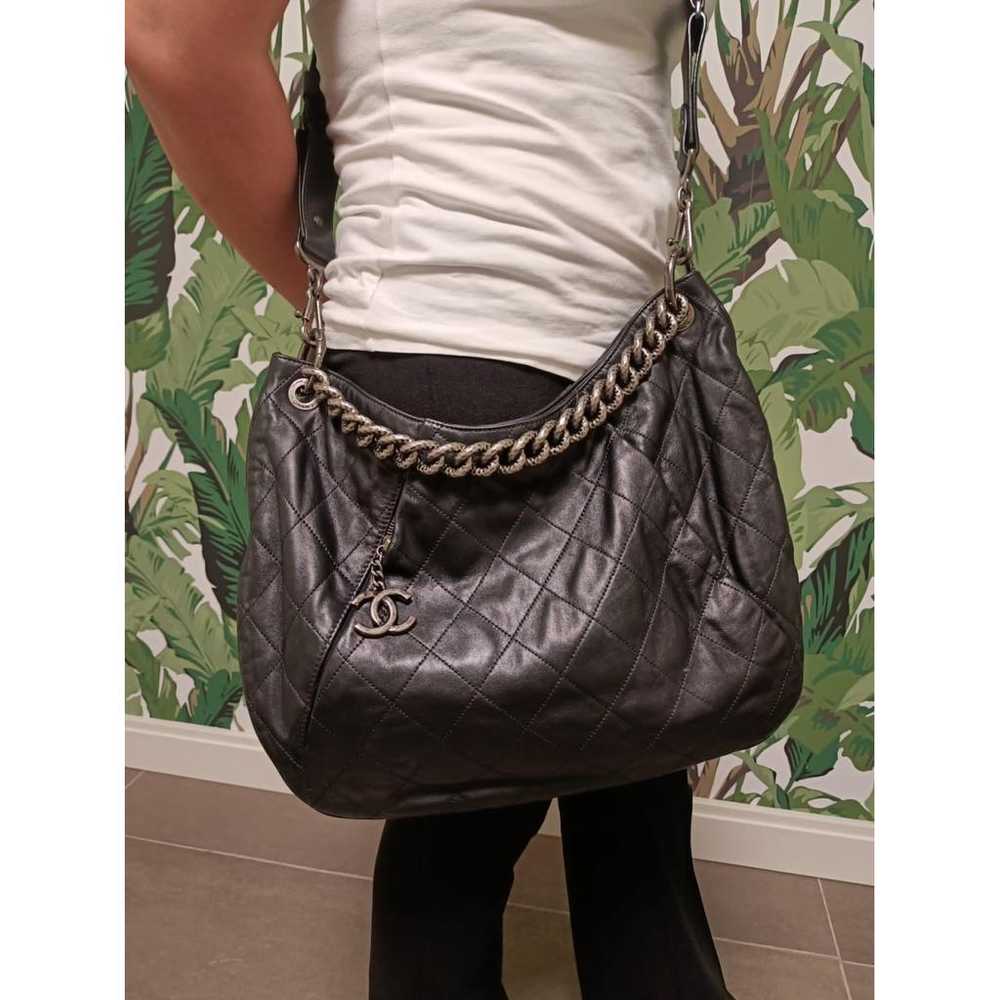 Chanel Coco Curve leather handbag - image 6