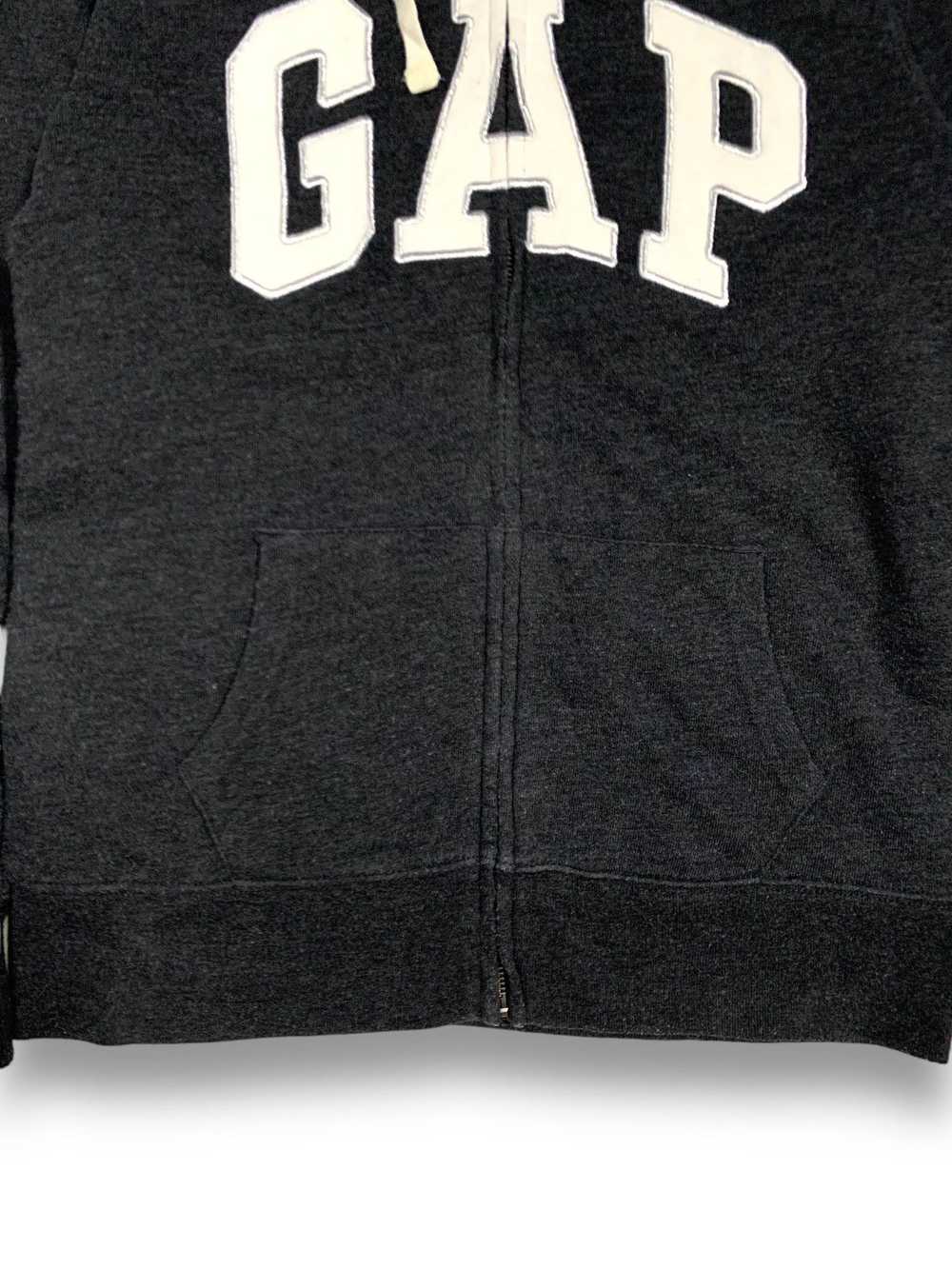 Gap × Streetwear × Vintage Yeezy Gap Big Logo Emb… - image 8