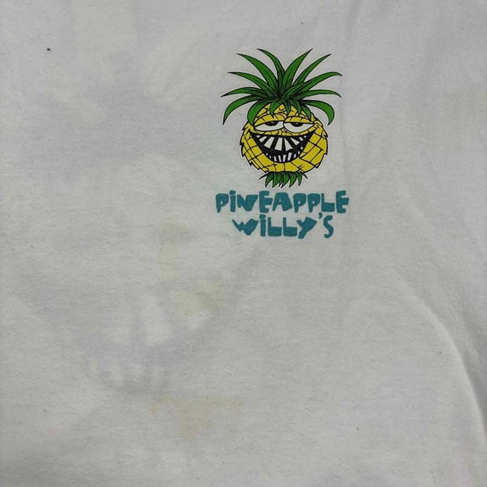 Gildan Pineapple Willy's Graphic Tee T-Shirt Whit… - image 2