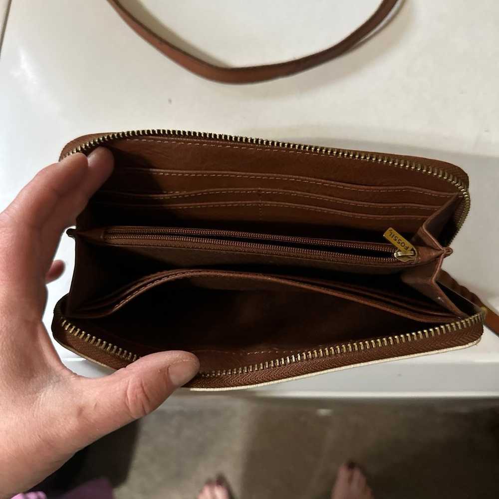 Fossil Crossbody and matching wallet - image 2
