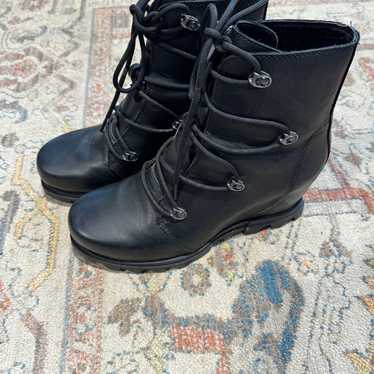 Sorel lace up black leather booties