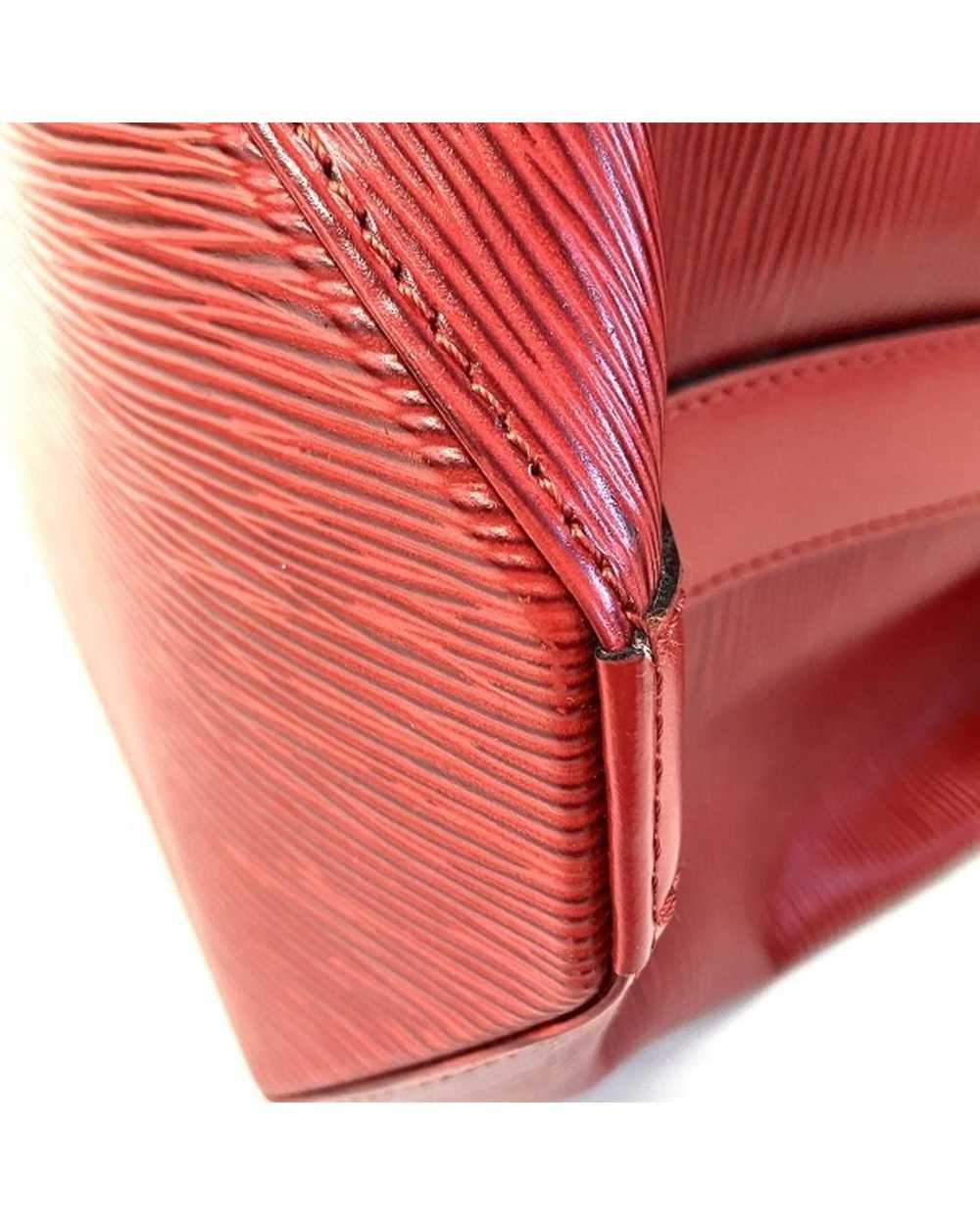 Louis Vuitton Elegant Leather Shoulder Bag - image 8