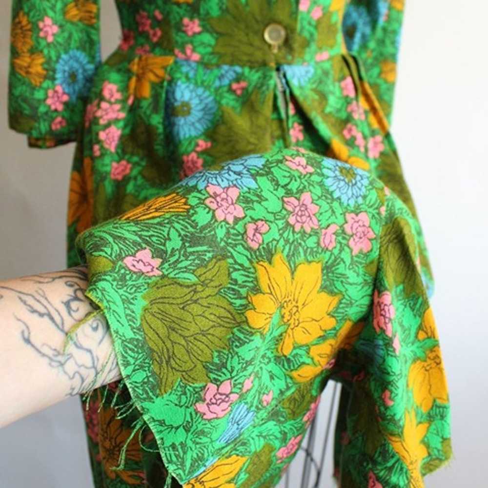 Vintage 1960s Jumpsuit, Rosa Ray Floral Print Cut… - image 9