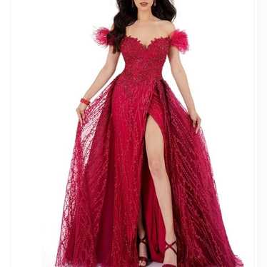 Cecilia Couture 2530 size 4 Red Feather Off Should