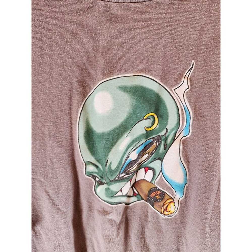 Visitor Smokin Alien 90s T Shirt Belton Made In U… - image 2
