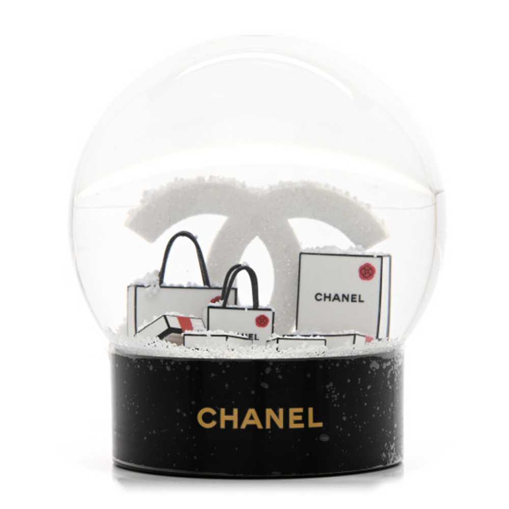 CHANEL Glass CC Shopping Bag Snow Globe - image 1