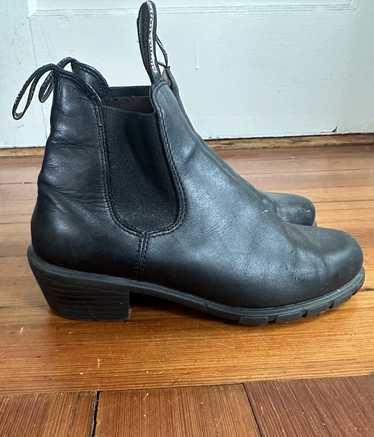 Blundstone #1671 Black Leather Heeled Boots (7.5) 