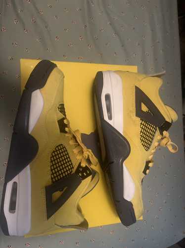 Nike Jordan 4 Lightning size 7y (used)