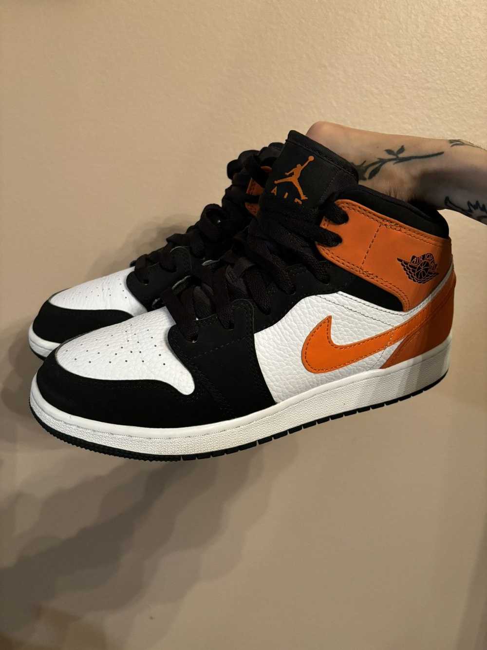 Jordan Brand × Nike × Streetwear Air Jordan 1 Mid… - image 6