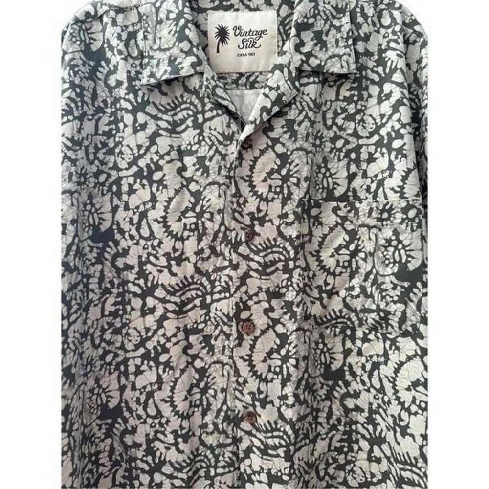 Vintage Silk Circa 1969 Casual Button Up Shirt | M - image 3