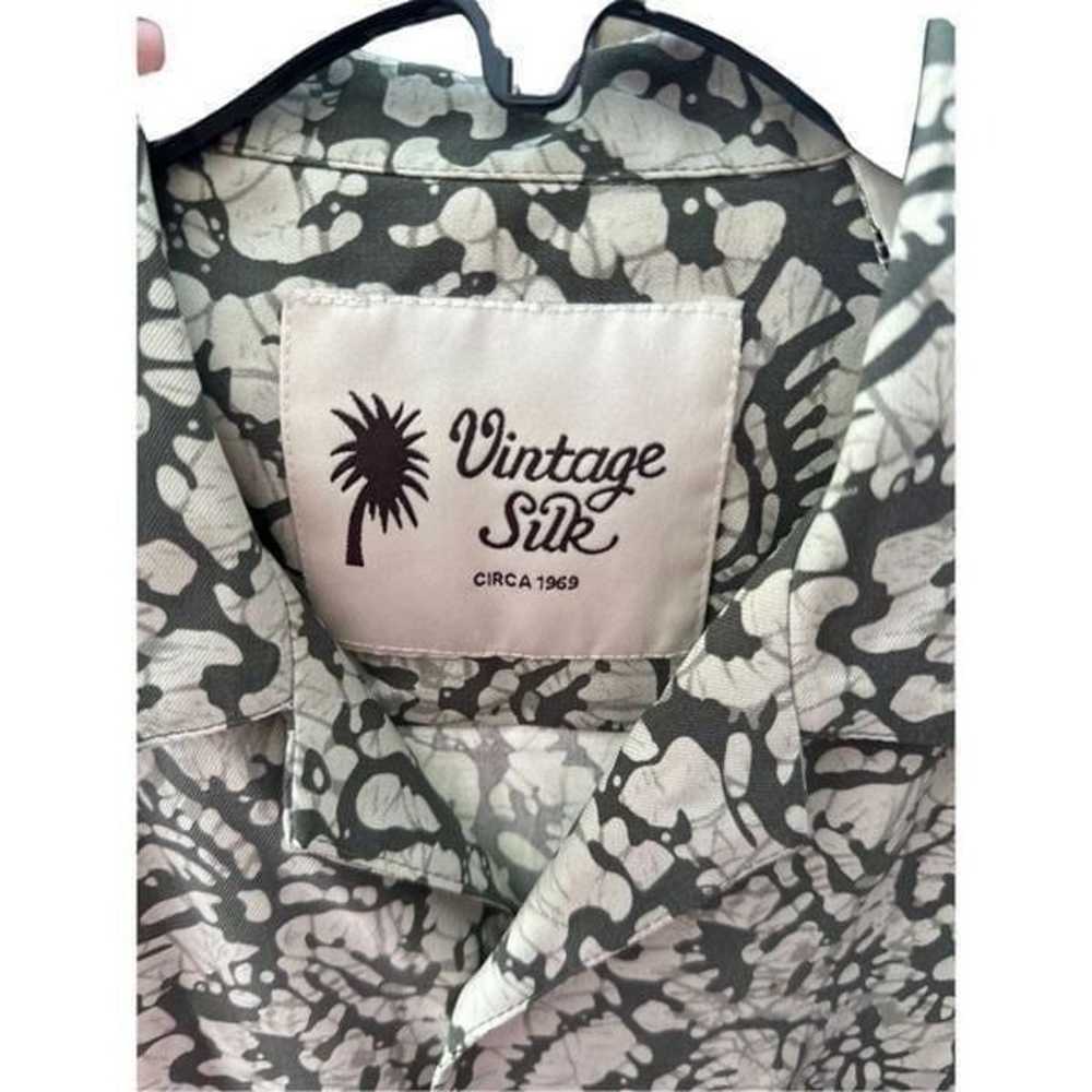 Vintage Silk Circa 1969 Casual Button Up Shirt | M - image 6