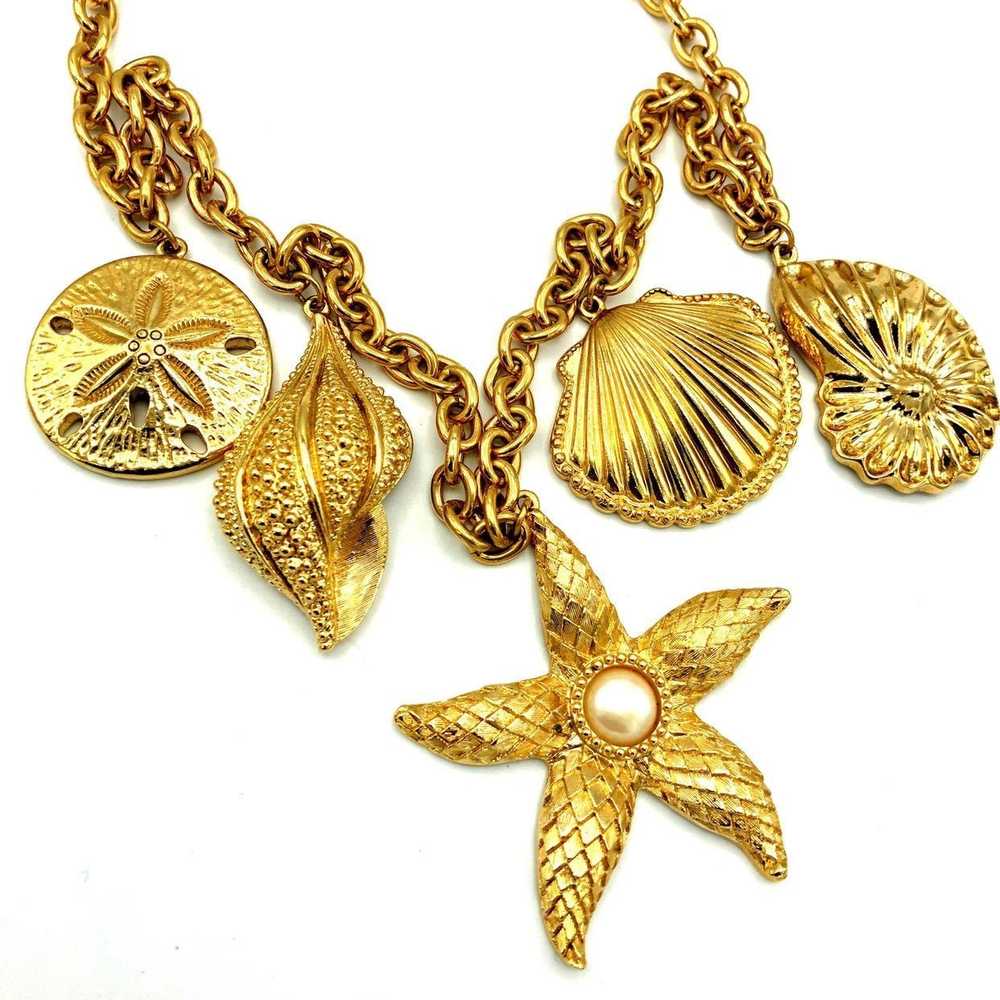 Kenneth Jay Lane Classic Gold Shell & Starfish Ch… - image 2