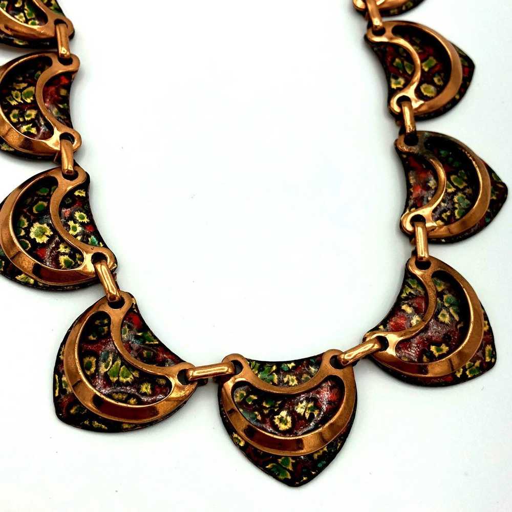 Vintage Scallop Copper Enamel Necklace - image 3