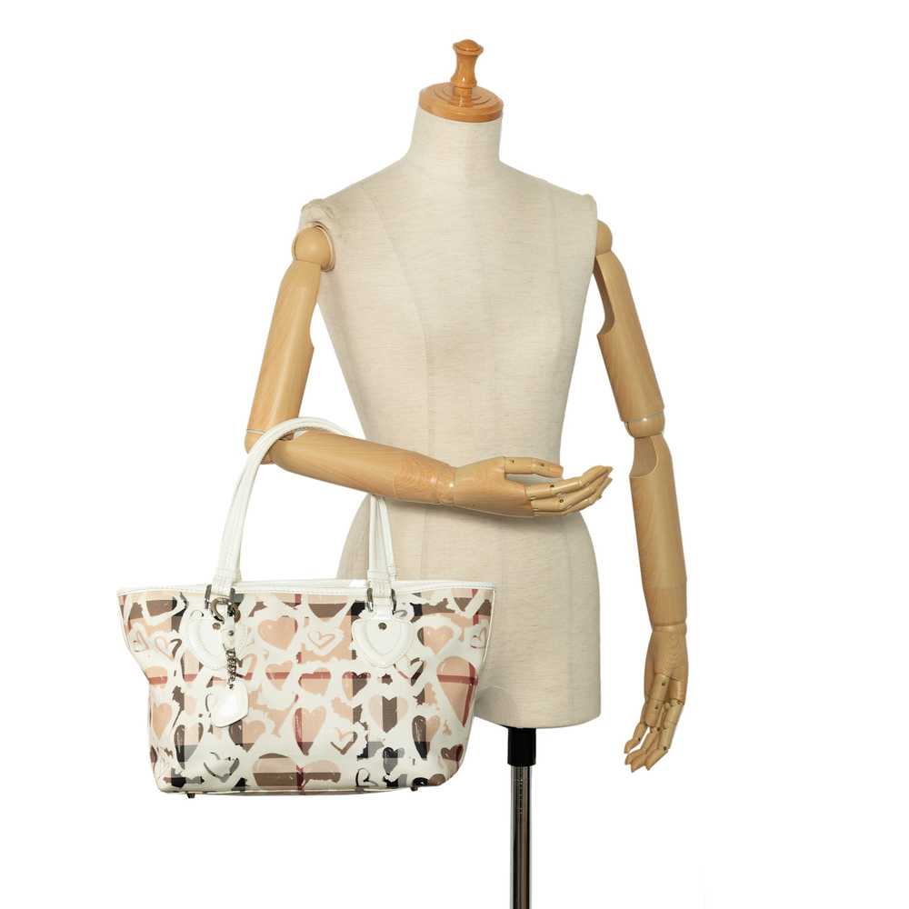 Beige Burberry Hearts House Check Gracie Tote Bag - image 10