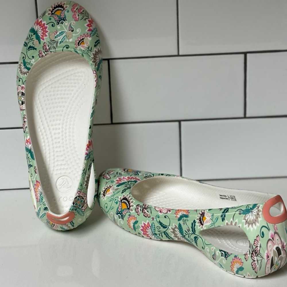 Crocs Kadee Vera Bradley Mint Light Green Paisley… - image 2