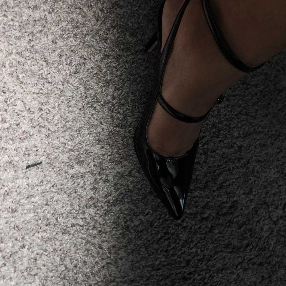 heels - image 5