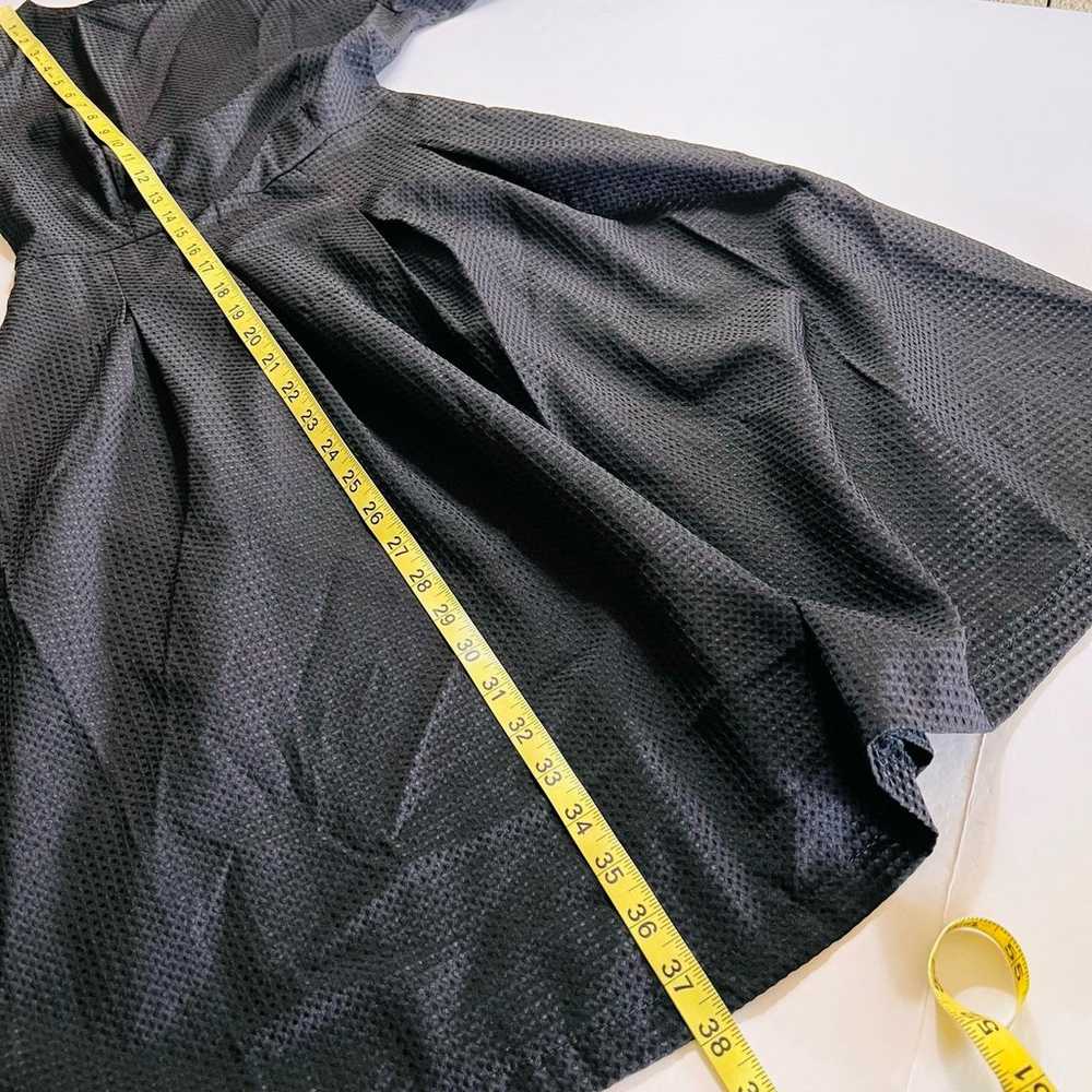 Showpo Black Textured Short Sleeve Pleated Dress … - image 6