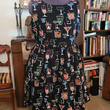 Lindy Bop black with cocktails motif and pockets