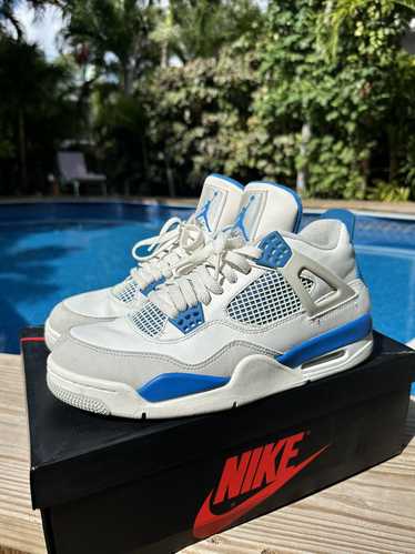 Jordan Brand × Nike Jordan 4 Military Blue (2012)