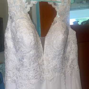 wedding dress size 12 - image 1