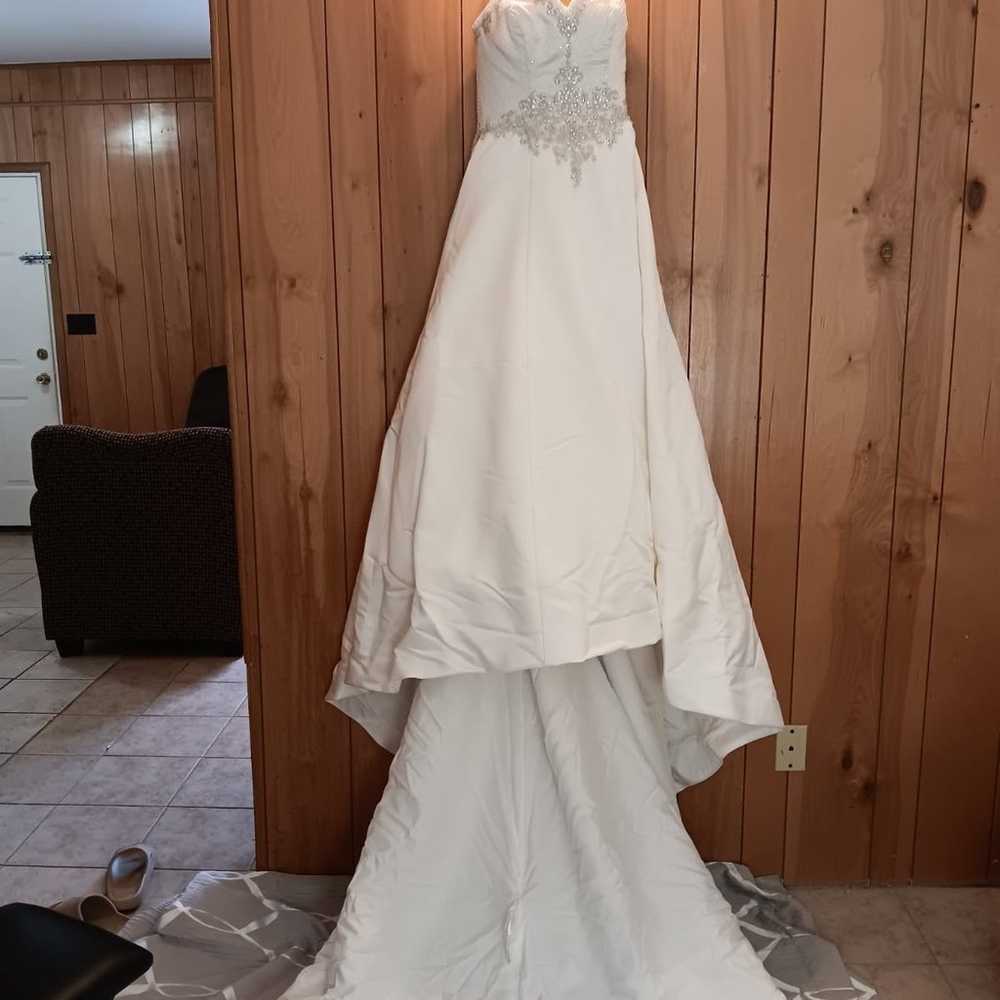wedding dresses - image 1