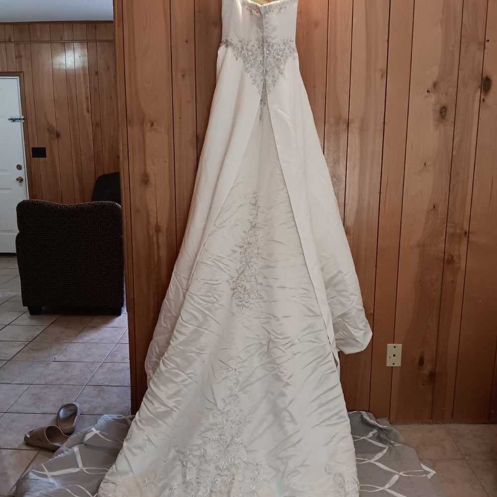 wedding dresses - image 6
