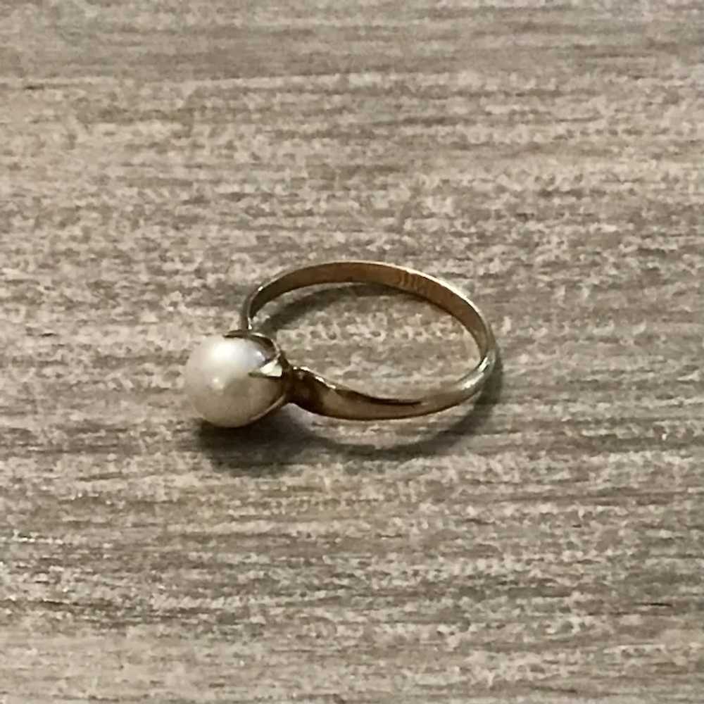 10K Gold Filled Faux Pearl Ring Size 7 1/2 - image 2