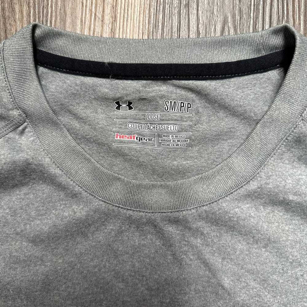Under Armour Gym Workout Shirts (S) - image 3