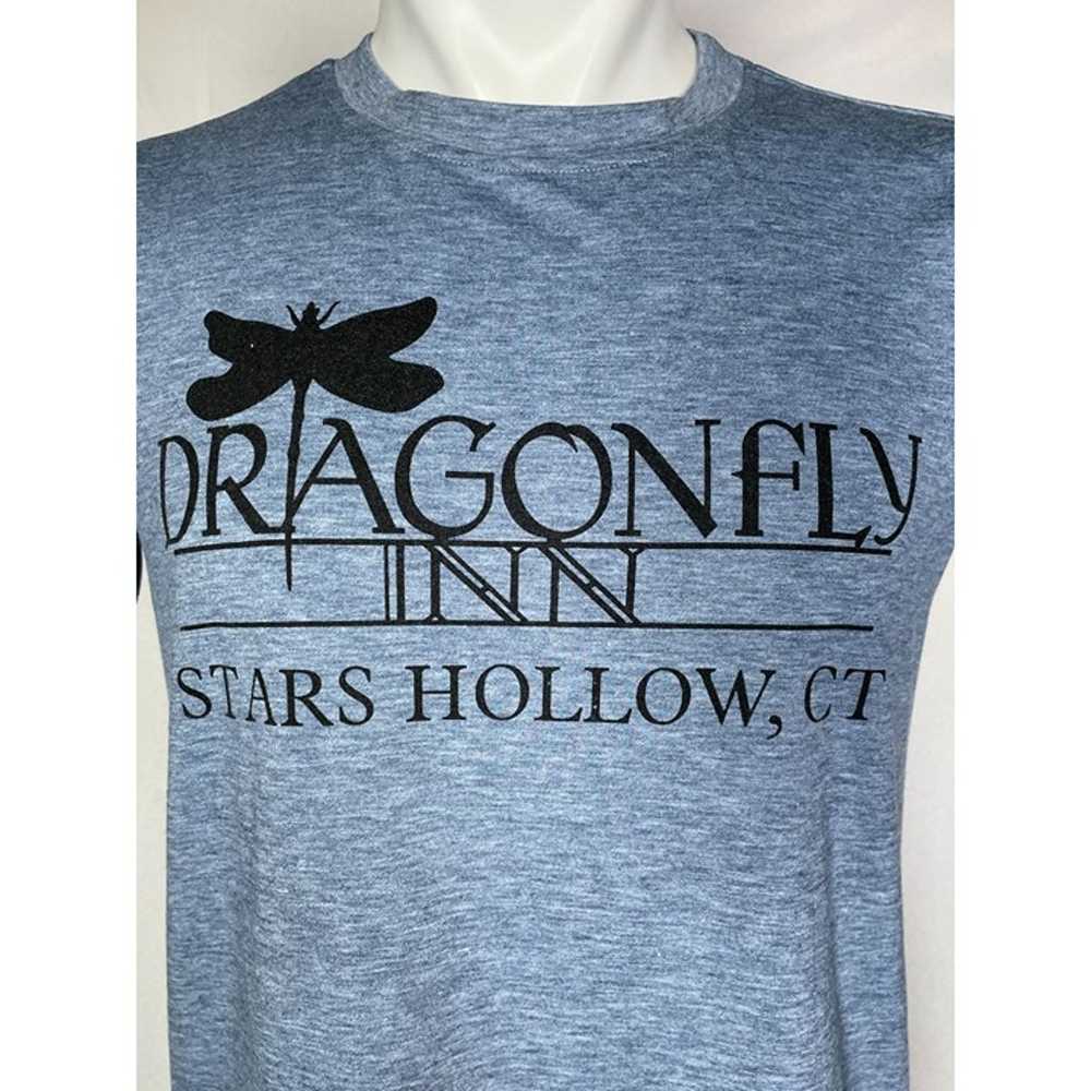 Gilmore Girls Dragonfly Inn Stars Hollow Blue T-S… - image 2