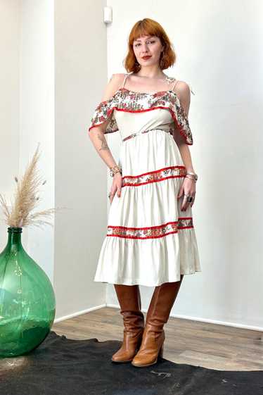 1970s Young Edwardian White and Red Floral Dress-S