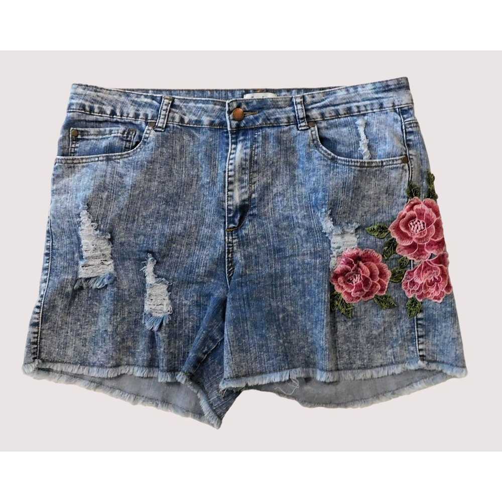 Other Zenobia Distressed Denim Shorts 3X Floral E… - image 1