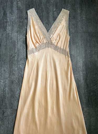 1930s slip dress . vintage satin and lace nightgow