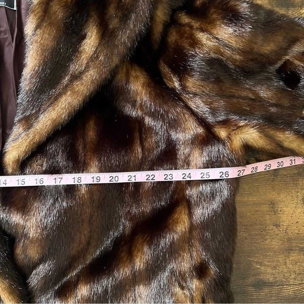 Vintage Fur coat by Terry Lewis Classic Luxeries … - image 10