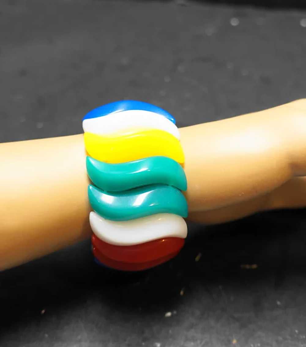 Avon Summer Brights Lucite Plastic Stretch Bracel… - image 6