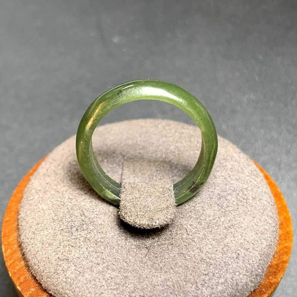 VTG Solid Nephrite Jade Carved Half Round Band 4.… - image 4