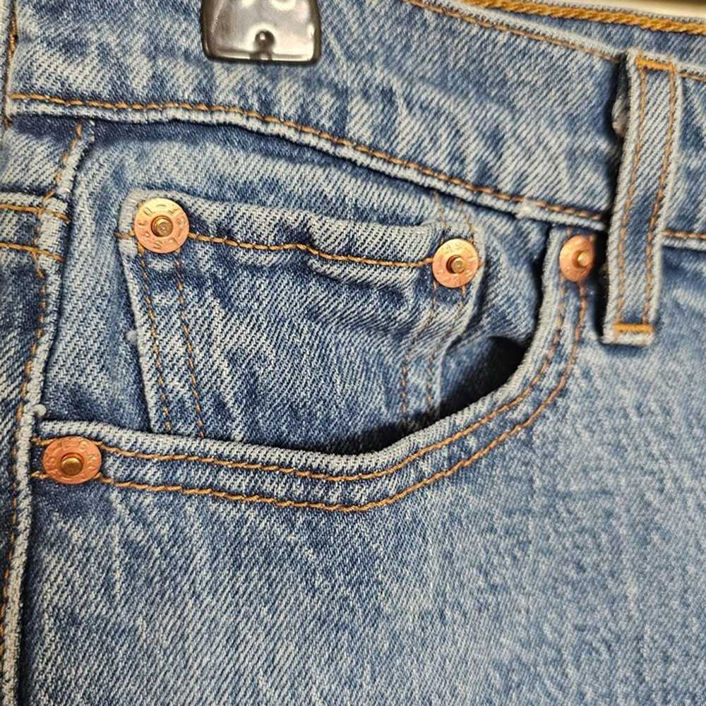 Levi's Premium "Wedgie Straight" Jeans Raw Hem Bu… - image 7