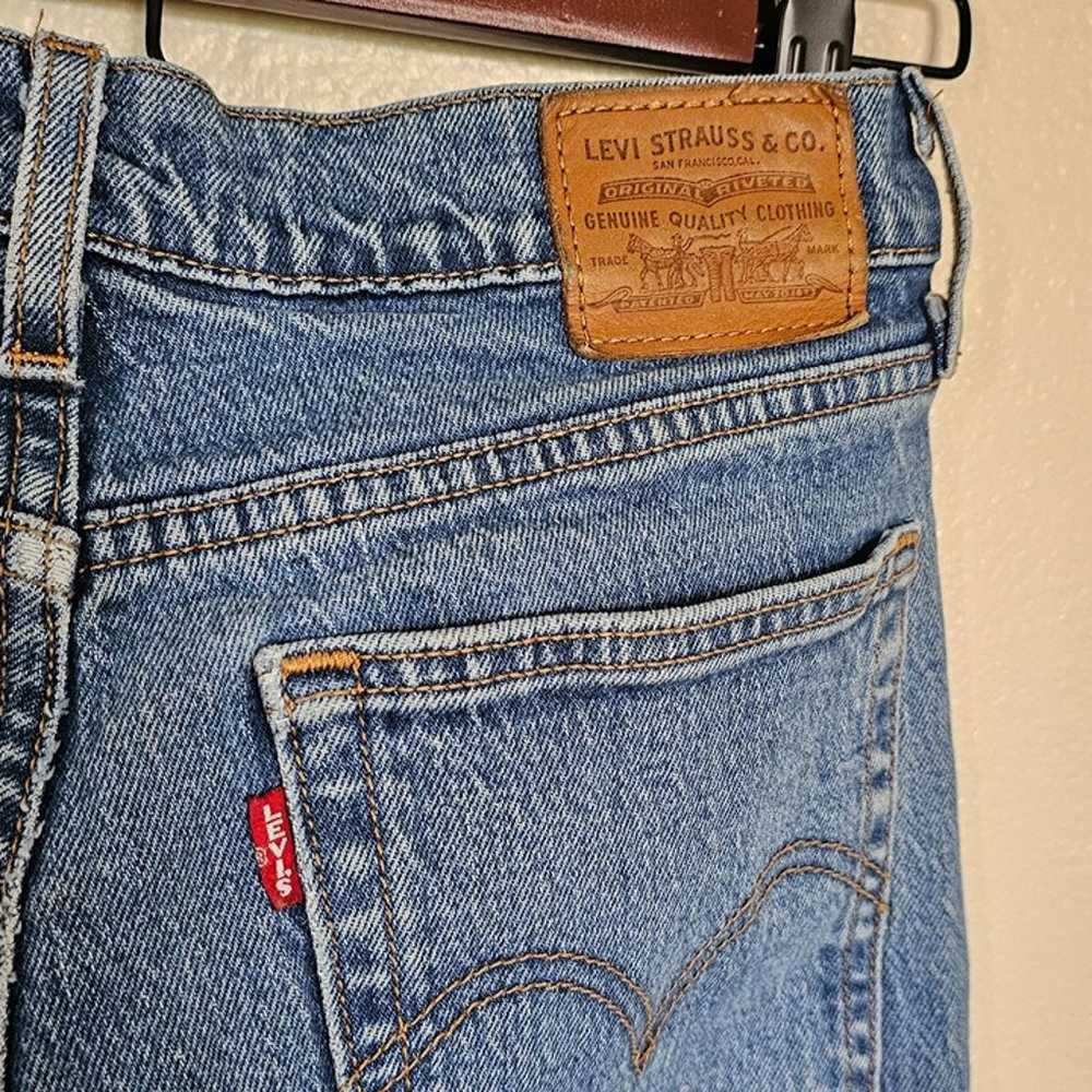 Levi's Premium "Wedgie Straight" Jeans Raw Hem Bu… - image 8