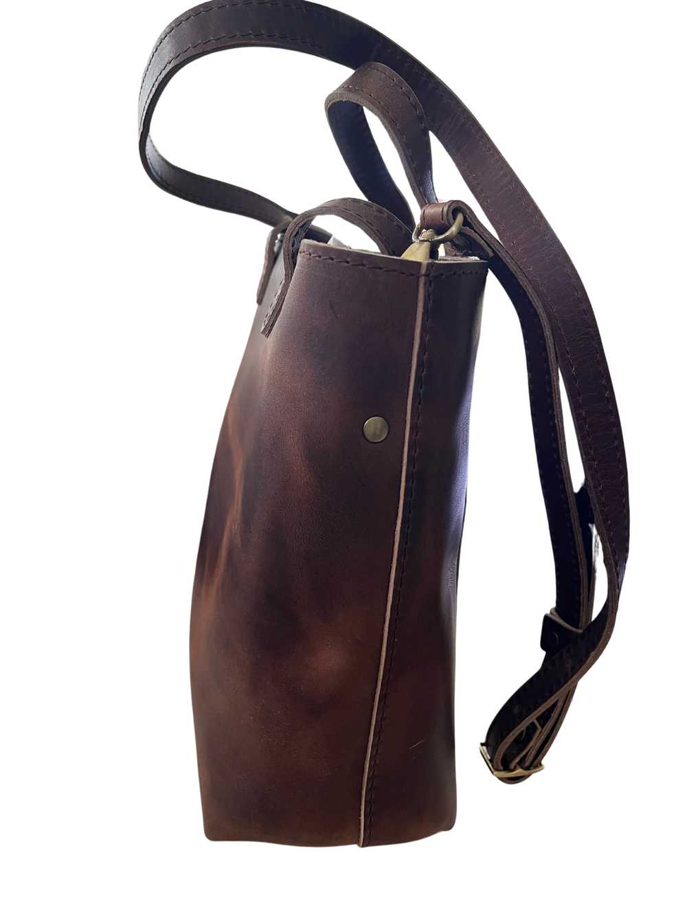 Portland Leather English tan medium zip crossbody… - image 8