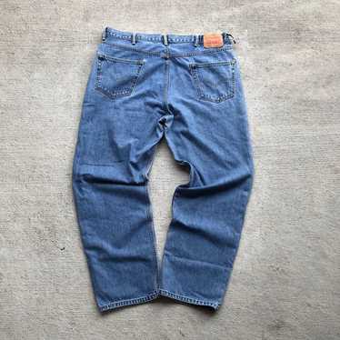 Levi's 550 Medium Washed Denim Jeans